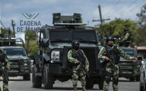 ENCUESTA REVELA QUE LA MAYORÍA QUIERE AL EJÉRCITO EN LAS CALLES