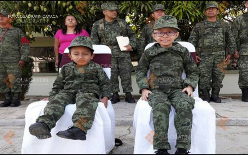 SEDENA Nombra a 2 niños oaxaqueños con cáncer generales honorarios