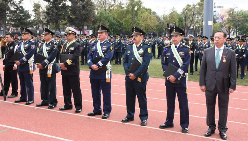 Ceremonia de Entrega de Condecoraciones a Personal Militar