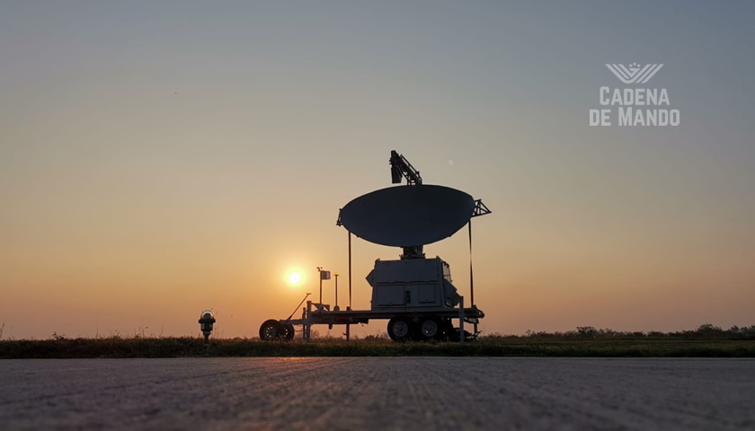 FUERZAS ARMADAS ENTREGAN EL PROTOTIPO DE RADAR TZINACAN DE ALTA TECNOLOGÍA - CADENA MANDO